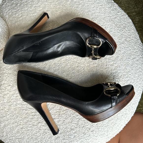 Gucci Horsebit Peep-Toe Platform Leather Pump - Women’s 7.5 - Picture 7 of 10